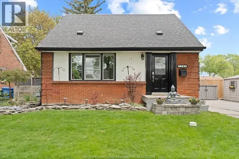 1086 Villaire Avenue Windsor ON N8S 2J8