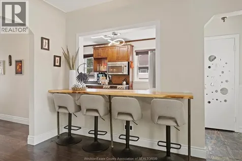 1086 Villaire Avenue Windsor ON N8S 2J8