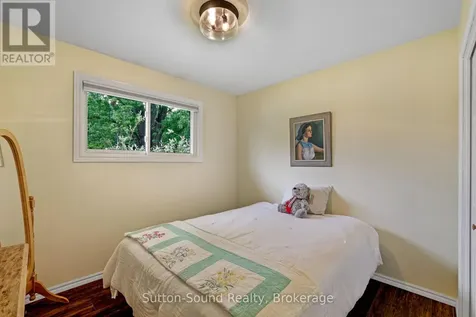 829 30th Street West Georgian Bluffs ON N4K 6V5