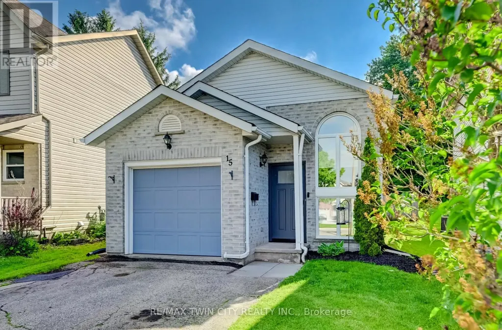15 Michelle Court Waterloo ON N2N 3K8