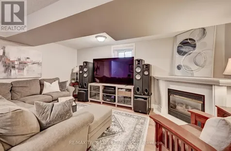 15 Michelle Court Waterloo ON N2N 3K8