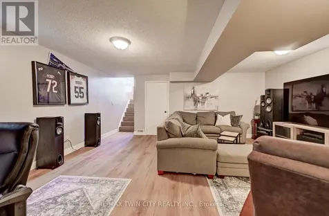 15 Michelle Court Waterloo ON N2N 3K8