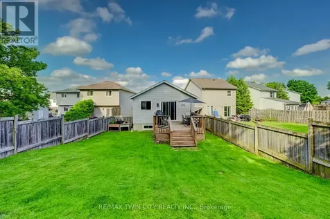 15 Michelle Court Waterloo ON N2N 3K8