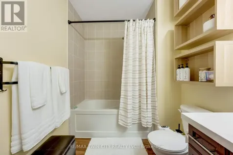 538 Beaumont Crescent Kitchener ON N2A 0A9