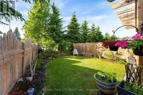 538 Beaumont Crescent Kitchener ON N2A 0A9
