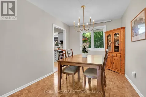 2123 Blue Jay Crescent Ottawa ON K1J 6A9