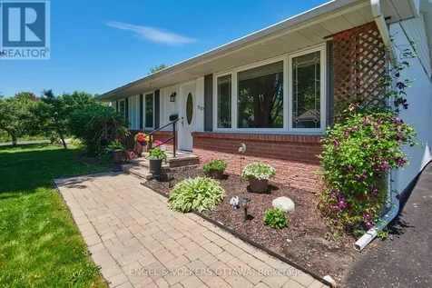 2123 Blue Jay Crescent Ottawa ON K1J 6A9