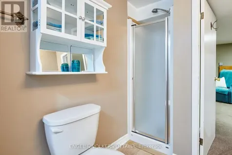 2123 Blue Jay Crescent Ottawa ON K1J 6A9