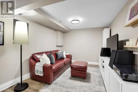 97 Beachview Private Ottawa ON K1V 1M7
