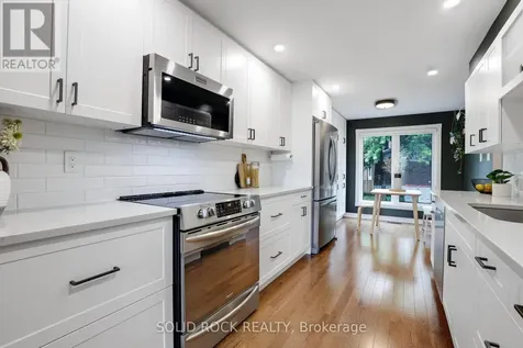 97 Beachview Private Ottawa ON K1V 1M7