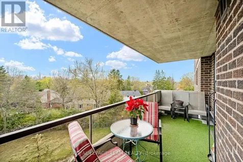 1705 Playfair Drive Ottawa ON K1H 8P6