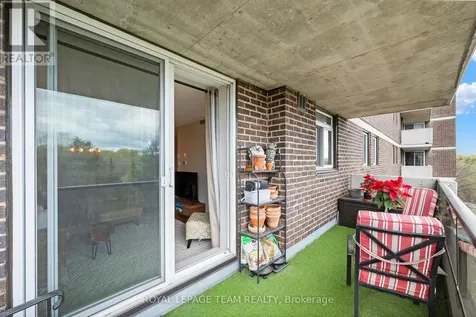 1705 Playfair Drive Ottawa ON K1H 8P6