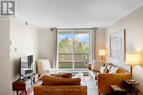 1705 Playfair Drive Ottawa ON K1H 8P6