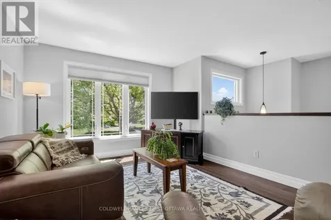 58 Boulder Way Ottawa ON K2J 4R6