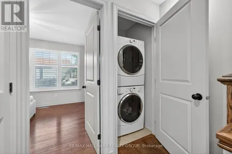 320 Iona Street Ottawa ON K1Z 7B9