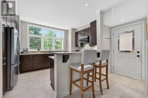 320 Iona Street Ottawa ON K1Z 7B9