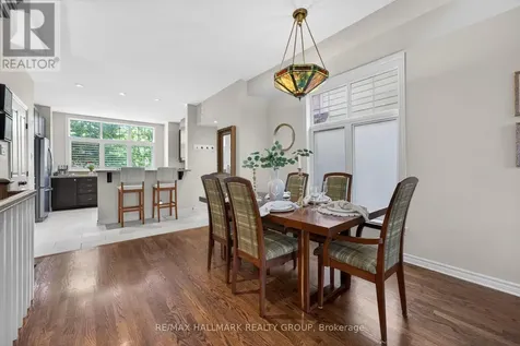 320 Iona Street Ottawa ON K1Z 7B9