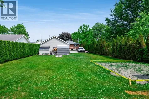 72 Hodgins Street Leamington ON N8H 2N7