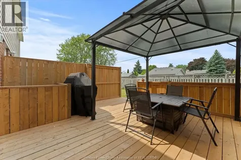 324 Fryer Street Amherstburg ON N9V 2L9