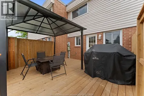 324 Fryer Street Amherstburg ON N9V 2L9