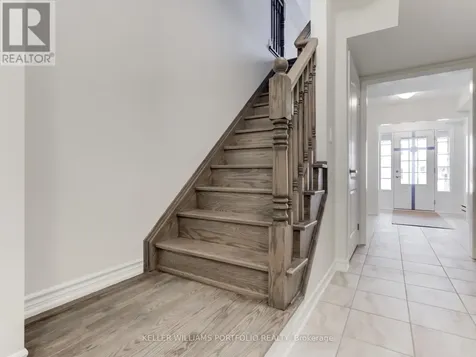 7 Bluegill Crescent Whitby ON L1P 0E4