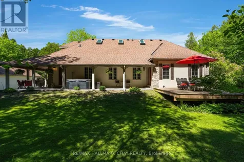 381 Regional 8 Road Uxbridge ON L9P 1R1