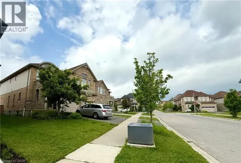 757 Pasture Rose Street Waterloo ON N2V 0C4