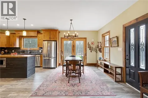 3612 Indian Trail Ancaster ON N3T 5M1