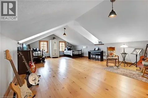 3612 Indian Trail Ancaster ON N3T 5M1
