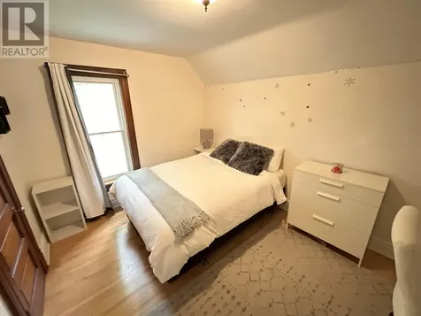 239 Pim Street Sault Ste Marie ON P6B 2T1