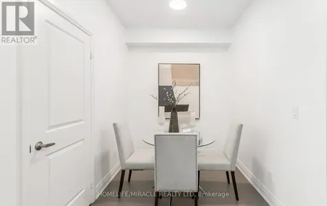 55 Speers Road Oakville (co Central) ON L6K 0H9