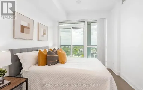 55 Speers Road Oakville (co Central) ON L6K 0H9