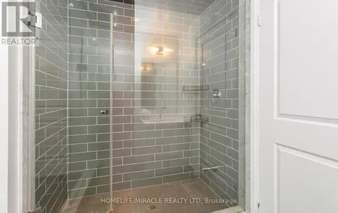 55 Speers Road Oakville (co Central) ON L6K 0H9