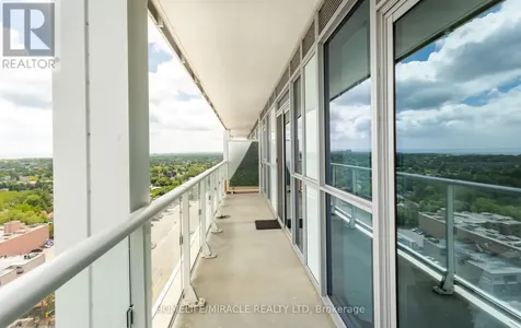 55 Speers Road Oakville (co Central) ON L6K 0H9