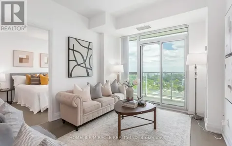 55 Speers Road Oakville (co Central) ON L6K 0H9
