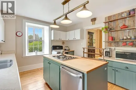 142 Glenmorris Street Cambridge ON N1S 2Z5