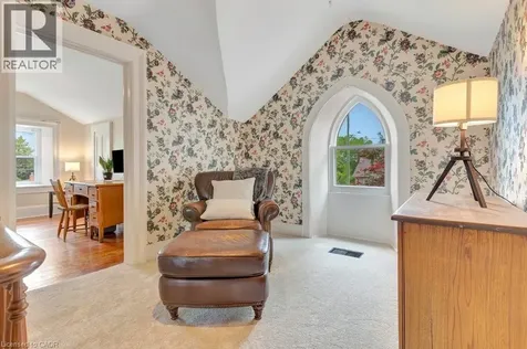 142 Glenmorris Street Cambridge ON N1S 2Z5