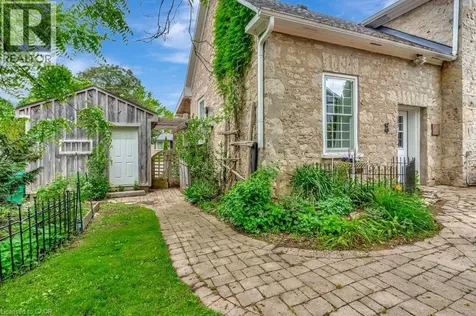142 Glenmorris Street Cambridge ON N1S 2Z5