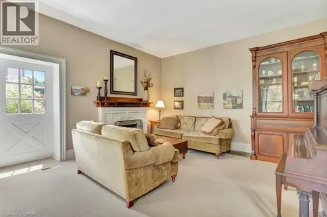 142 Glenmorris Street Cambridge ON N1S 2Z5