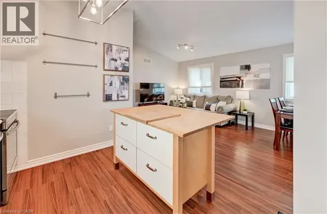 15 Michelle Court Kitchener ON N2N 3K8