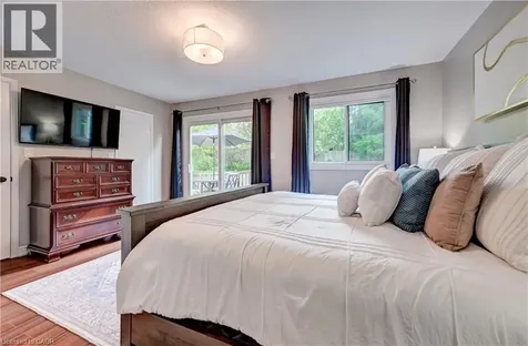 15 Michelle Court Kitchener ON N2N 3K8