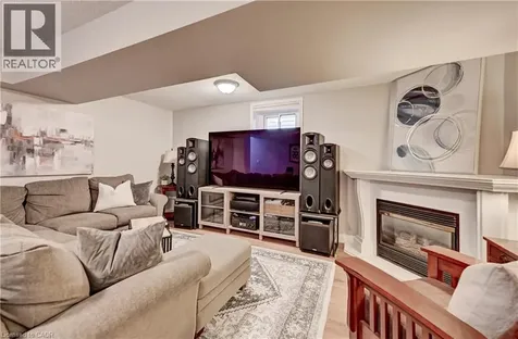15 Michelle Court Kitchener ON N2N 3K8
