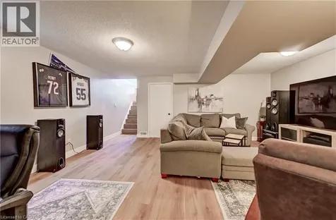 15 Michelle Court Kitchener ON N2N 3K8