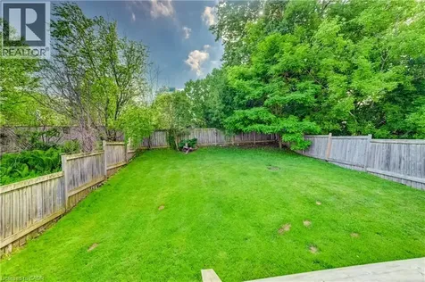 15 Michelle Court Kitchener ON N2N 3K8