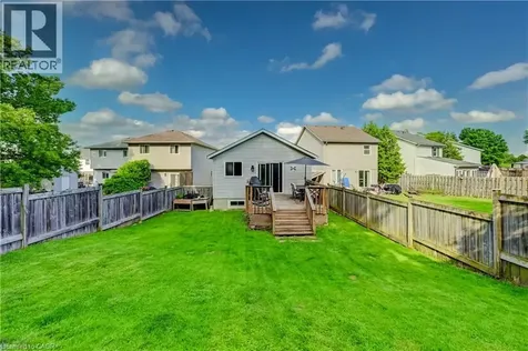15 Michelle Court Kitchener ON N2N 3K8