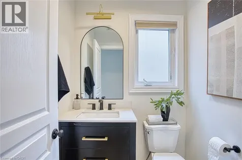 269 Cardinal Crescent Welland ON L3C 0B1