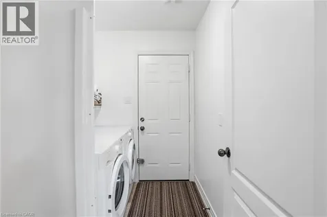 6382 Dilalla Crescent Niagara Falls ON L2H 0C9