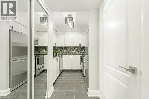 1103 Leslie Street North York ON M3C 4G8