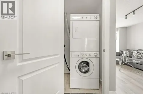 1103 Leslie Street North York ON M3C 4G8