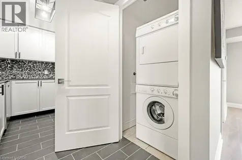 1103 Leslie Street North York ON M3C 4G8